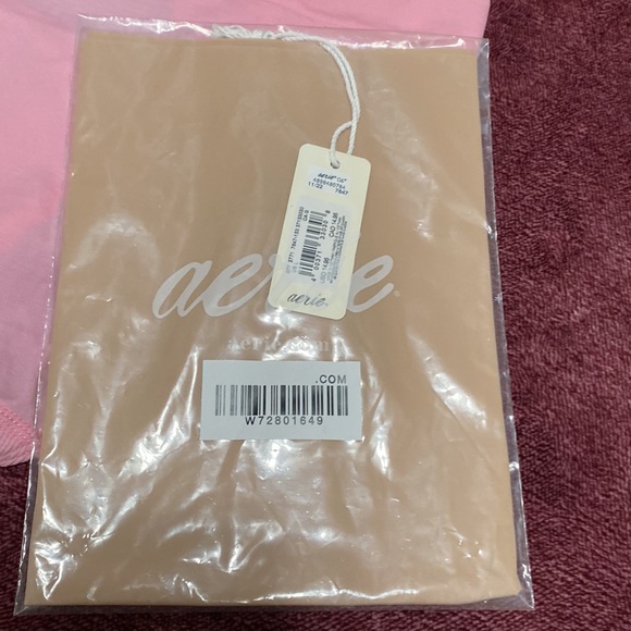 Lot of Victoria Secrets and Aerie underwears/thongs - Picture 4 of 9